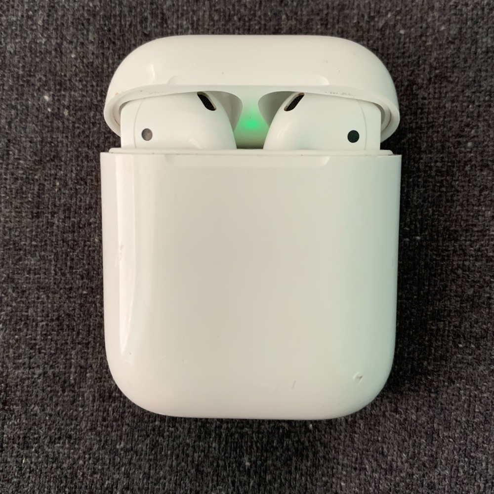 apple airpods